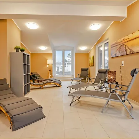 An Der Haffkueste Klippenblick