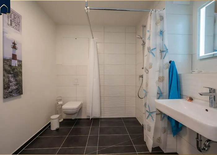 An Der Haffkueste Klippenblick * Zirchow