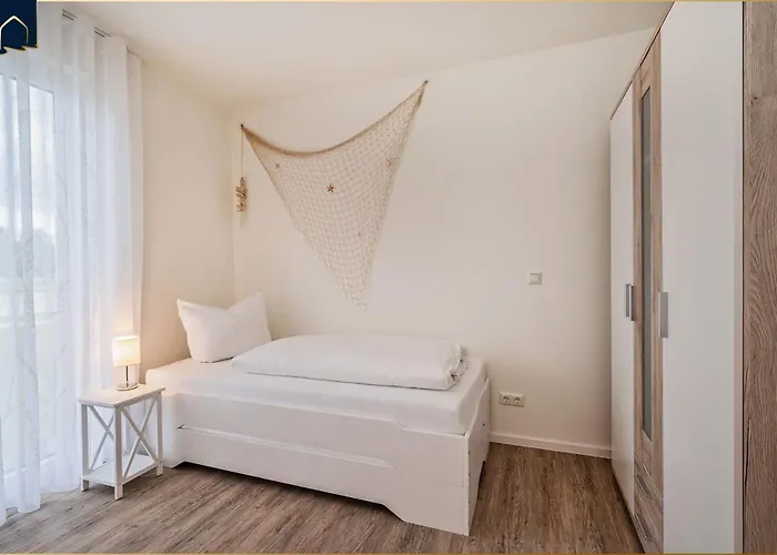 An Der Haffkueste Klippenblick *